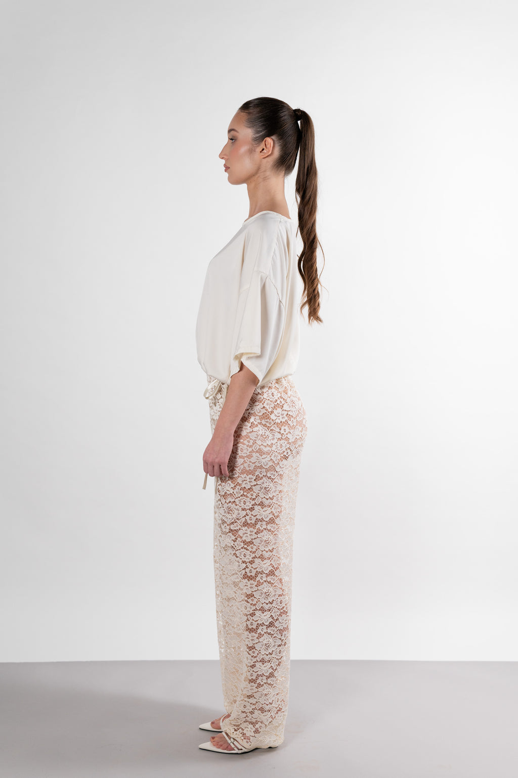 Olive Top Ecru